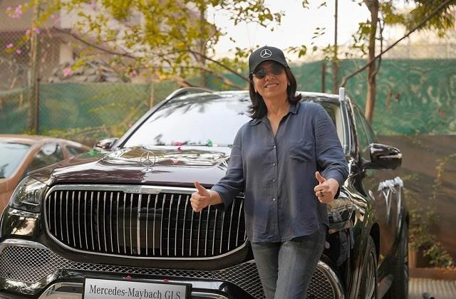 Neetu Kapoor New Car