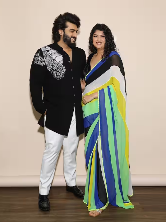 मल्टीकलर साड़ी में भाई अर्जुन के साथ खूबसूरत लगी Anshula Kapoor